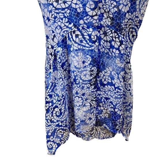 Fever Tunic Womens Small Blue White Floral Sleeveless Shirt Flowing‎ Hem NEW - Picture 6 of 11